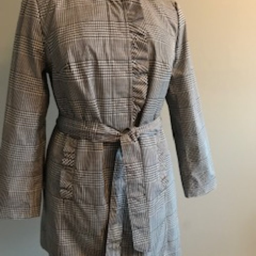 Talbots Houndstooth/multi pattern raincoat - Picture 2 of 6